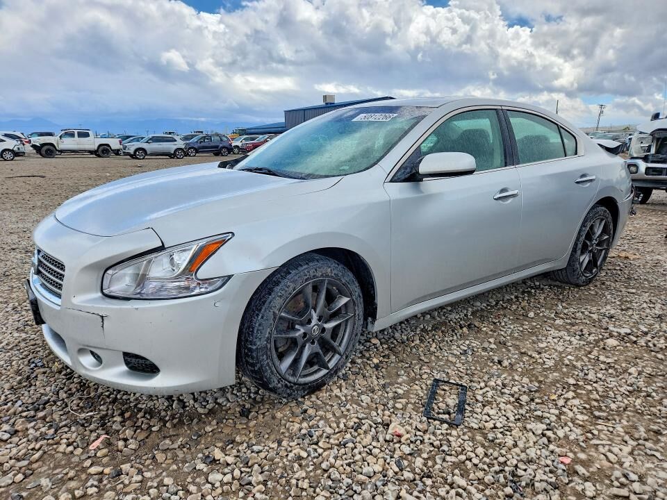 2011 NISSAN Maxima