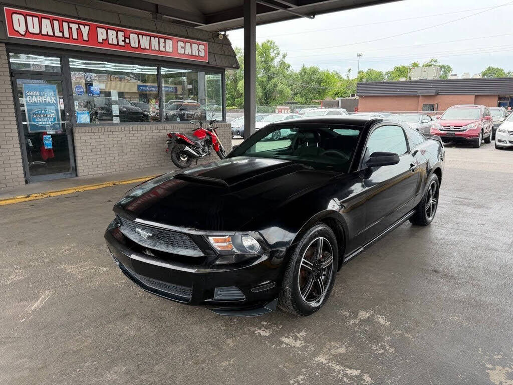 2010 FORD Mustang