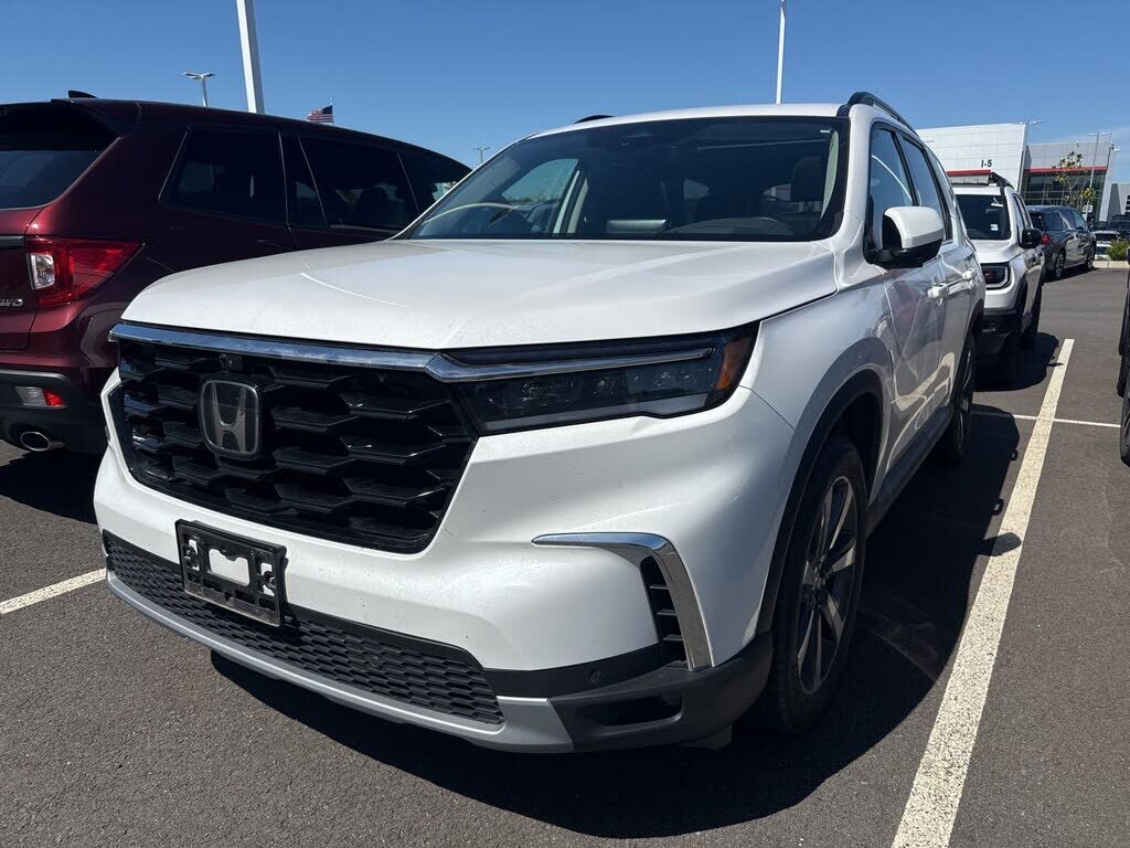 2025 HONDA Pilot