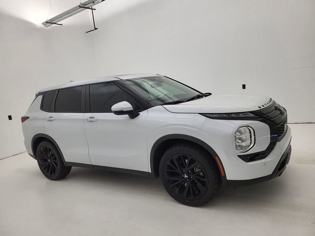 2022 MITSUBISHI Outlander