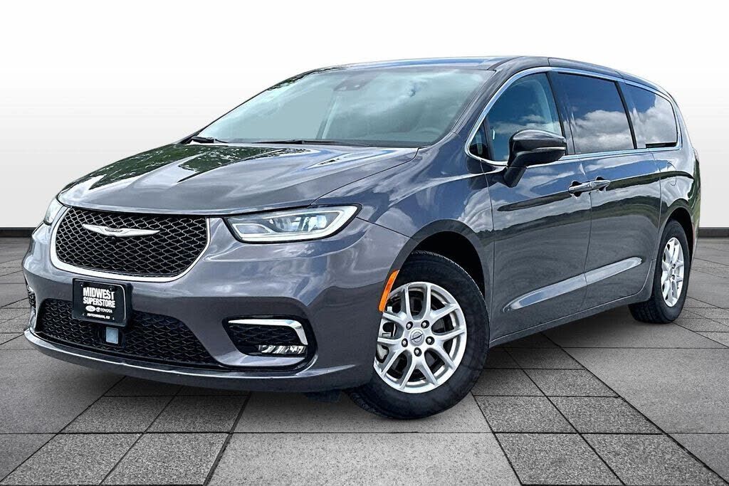 2023 CHRYSLER Pacifica