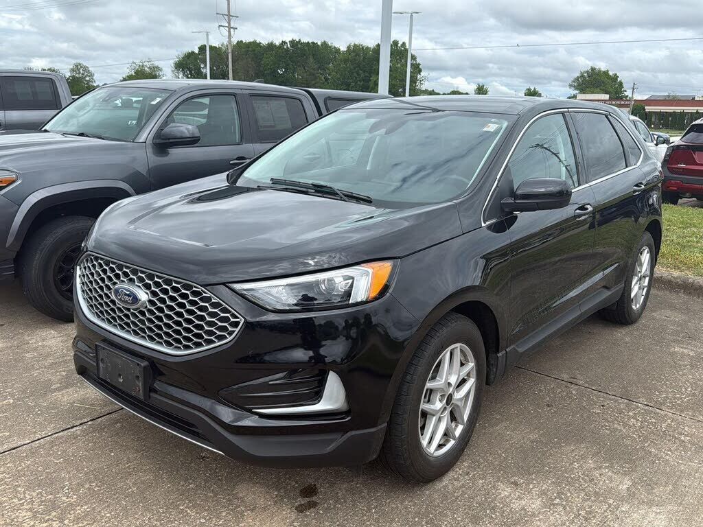 2023 FORD Edge