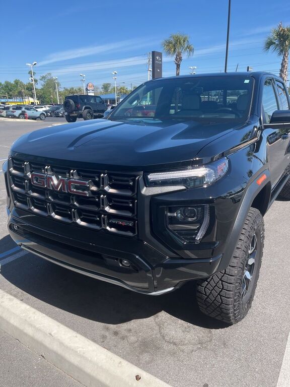 2024 GMC Canyon