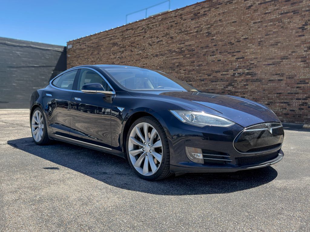 2013 TESLA Model S
