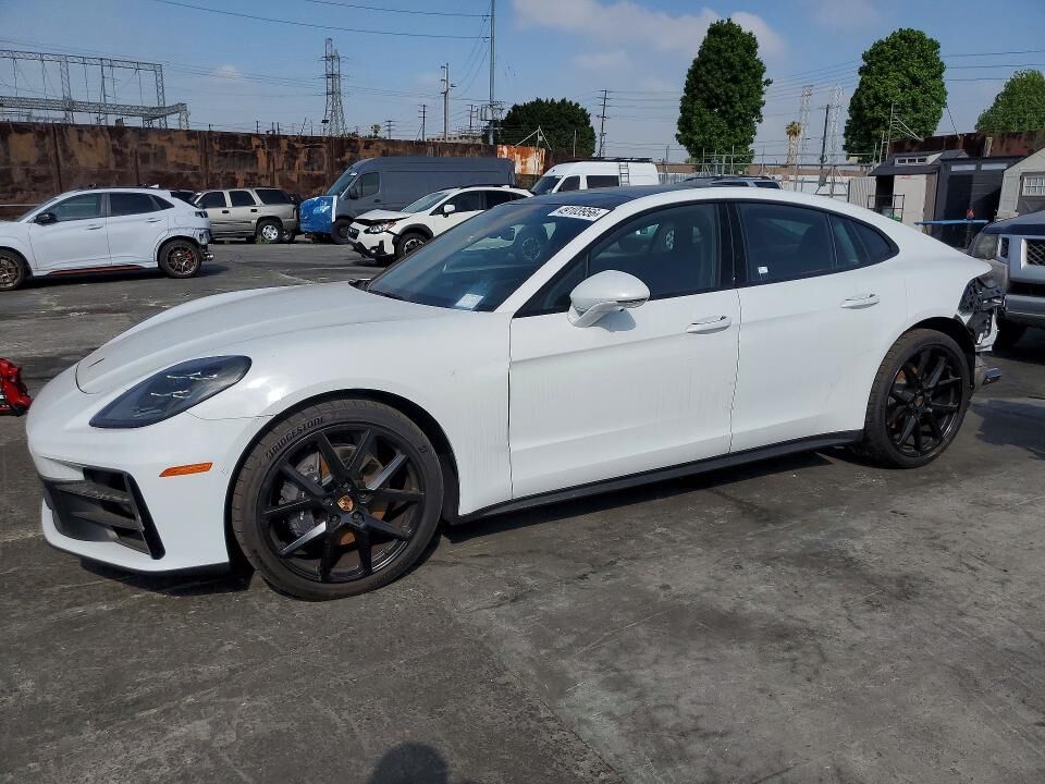 2025 PORSCHE Panamera