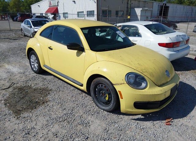 2015 VOLKSWAGEN Beetle