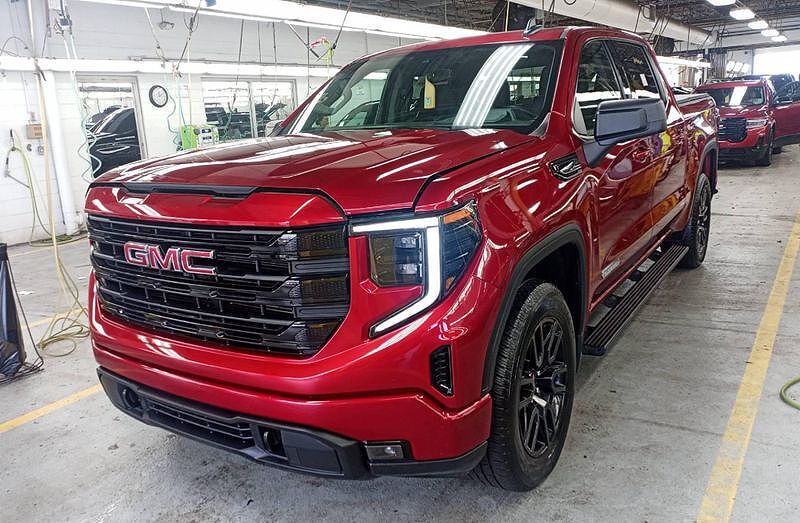 2023 GMC Sierra