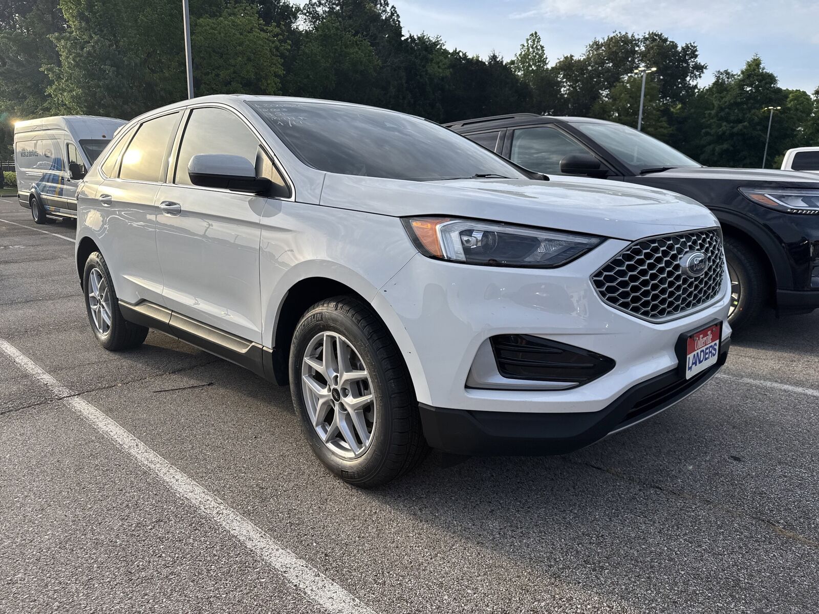 2023 FORD Edge