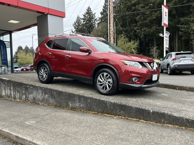 2015 NISSAN Rogue
