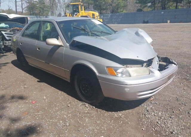 1998 TOYOTA Camry