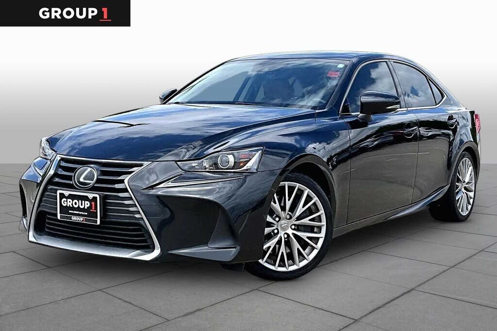 2017 LEXUS IS
