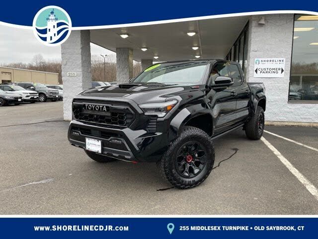 2025 TOYOTA Tacoma