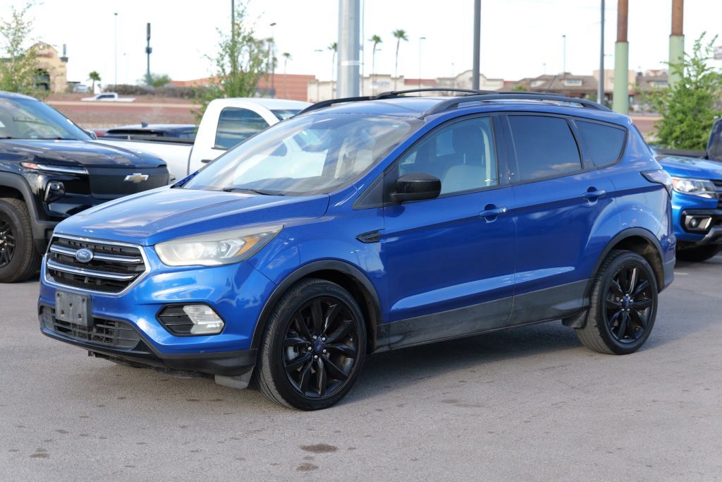 2017 FORD Escape
