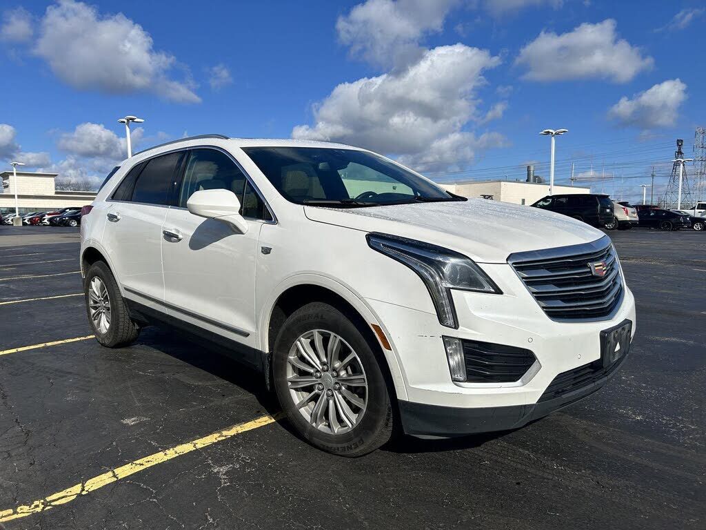 2017 CADILLAC XT5