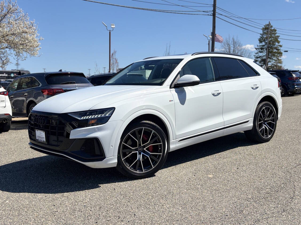2023 AUDI Q8