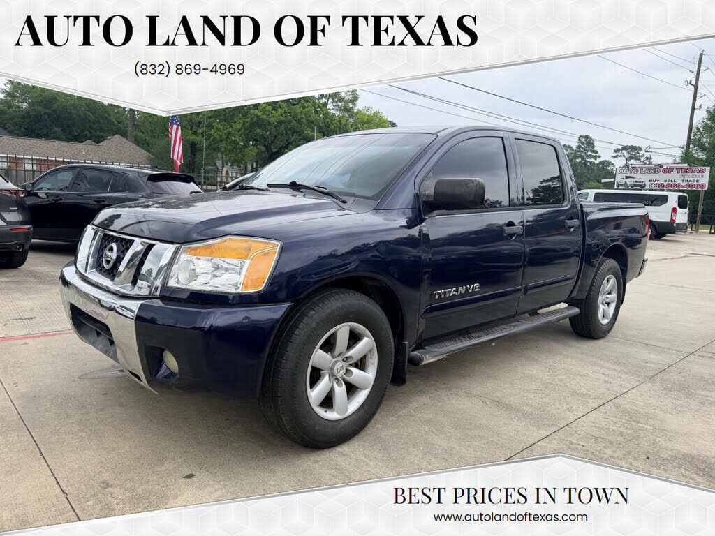 2011 NISSAN Titan