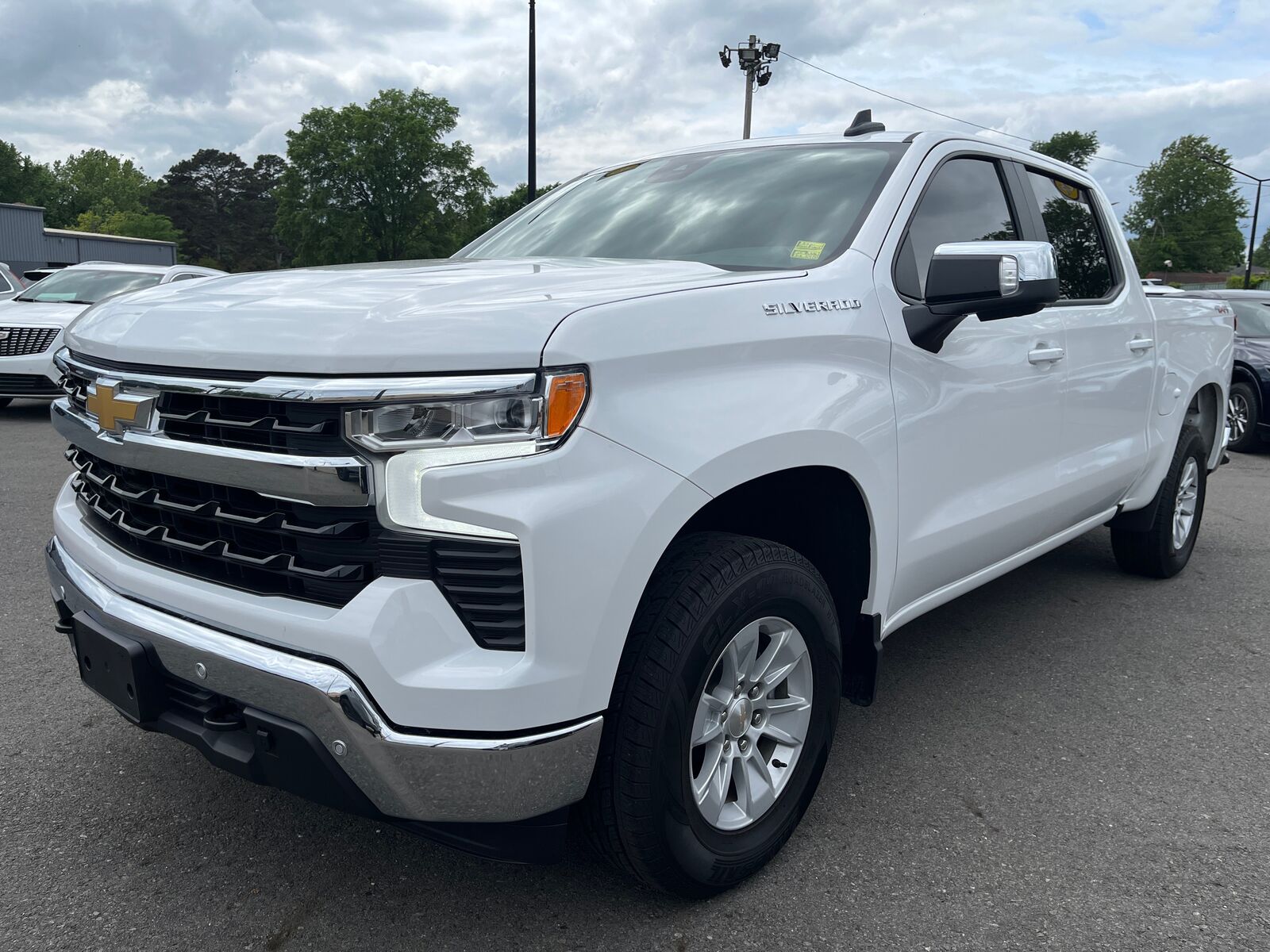 2025 CHEVROLET Silverado