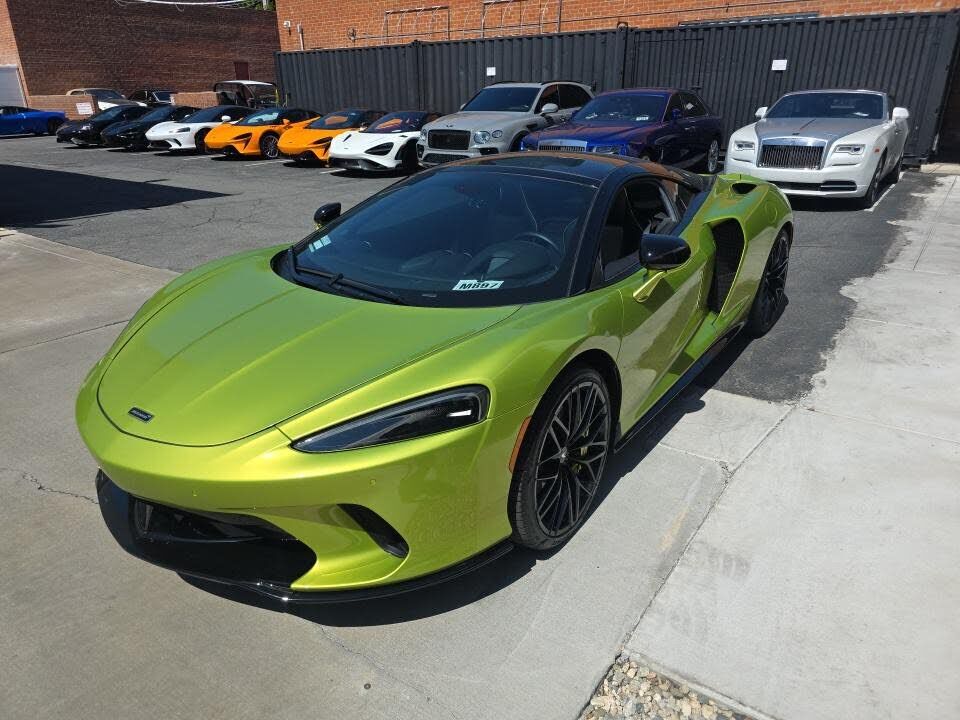 2023 MCLAREN GT