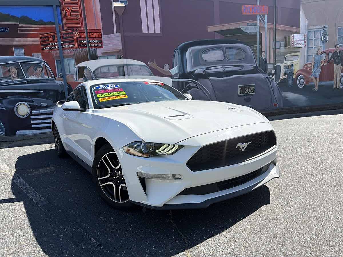 2020 FORD Mustang