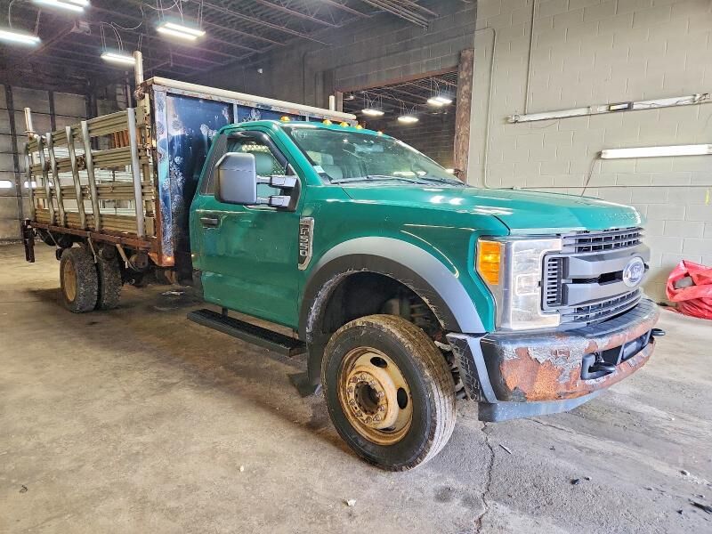 2017 FORD F-550
