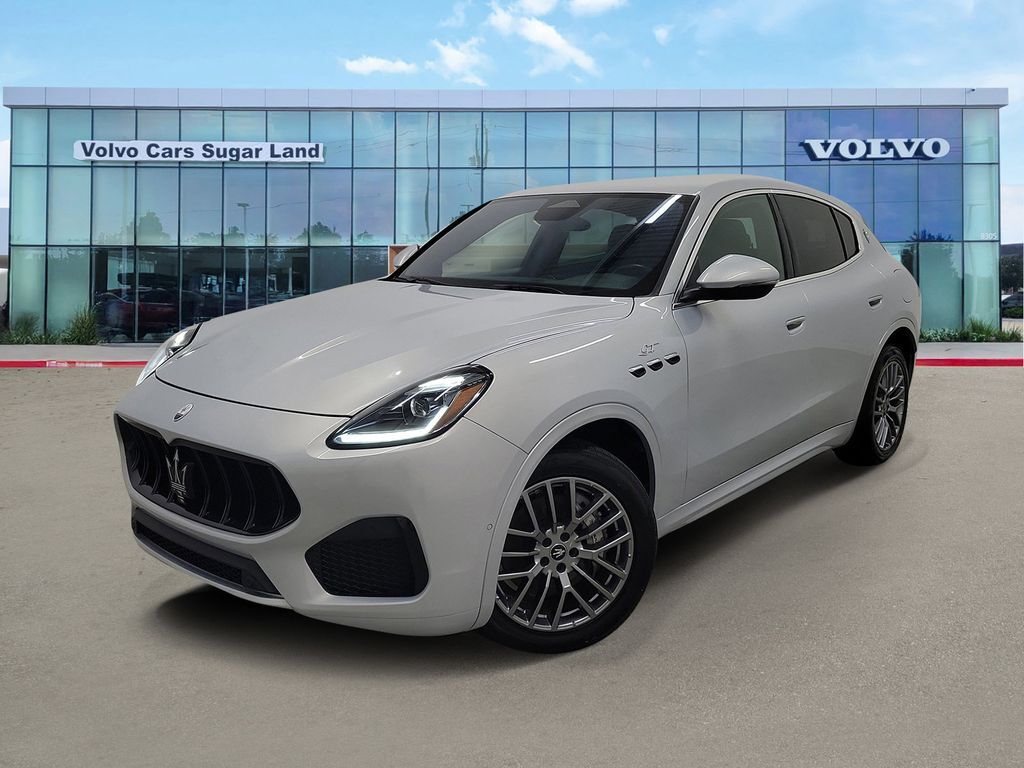2024 MASERATI Grecale