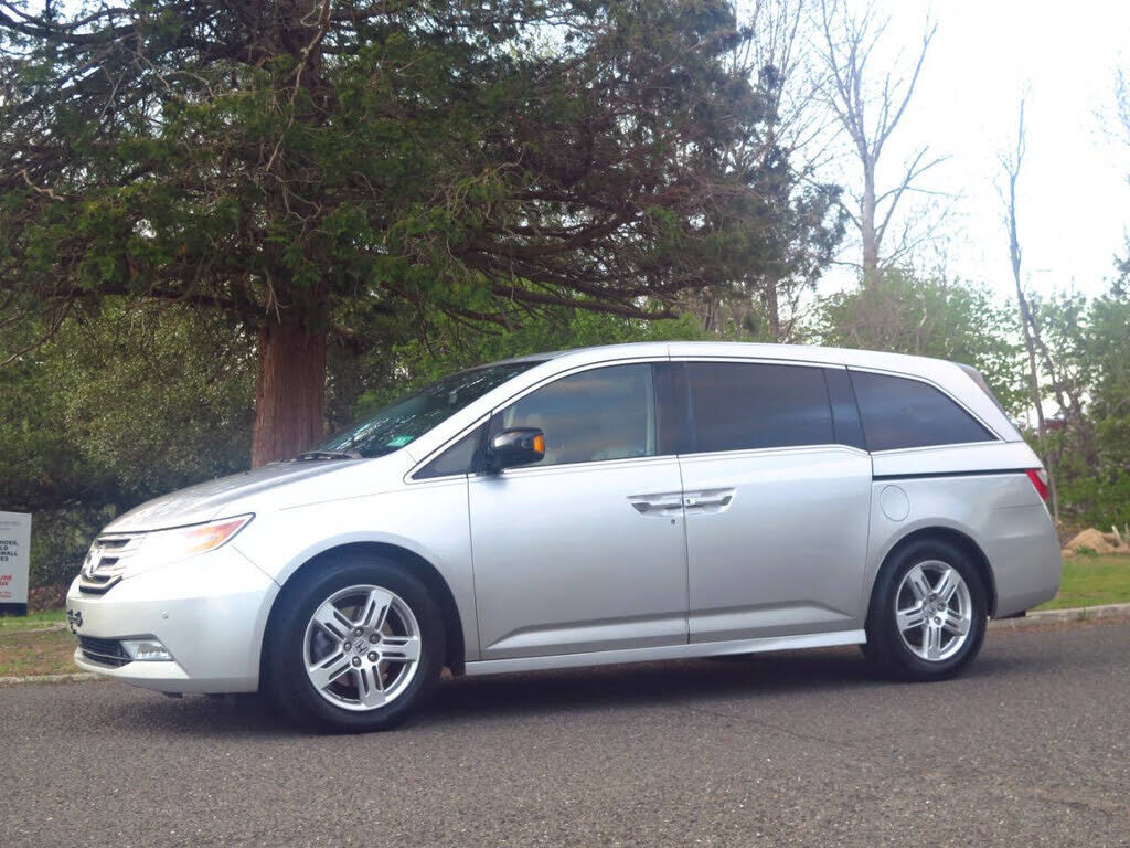 2012 HONDA Odyssey