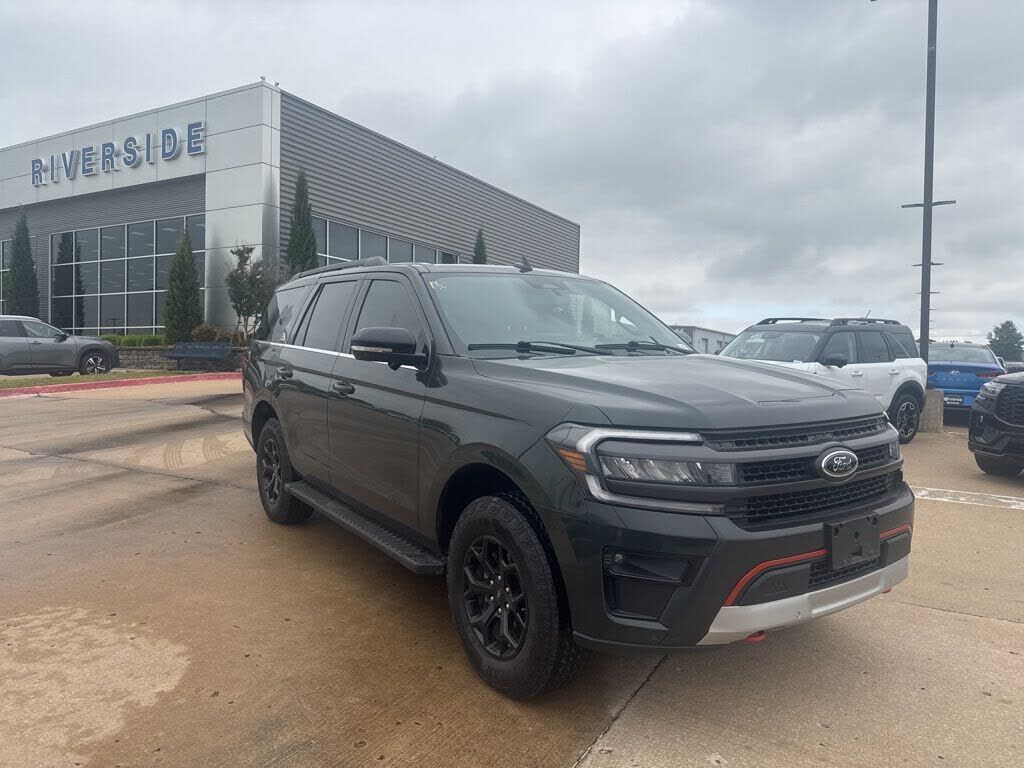 2022 FORD Expedition