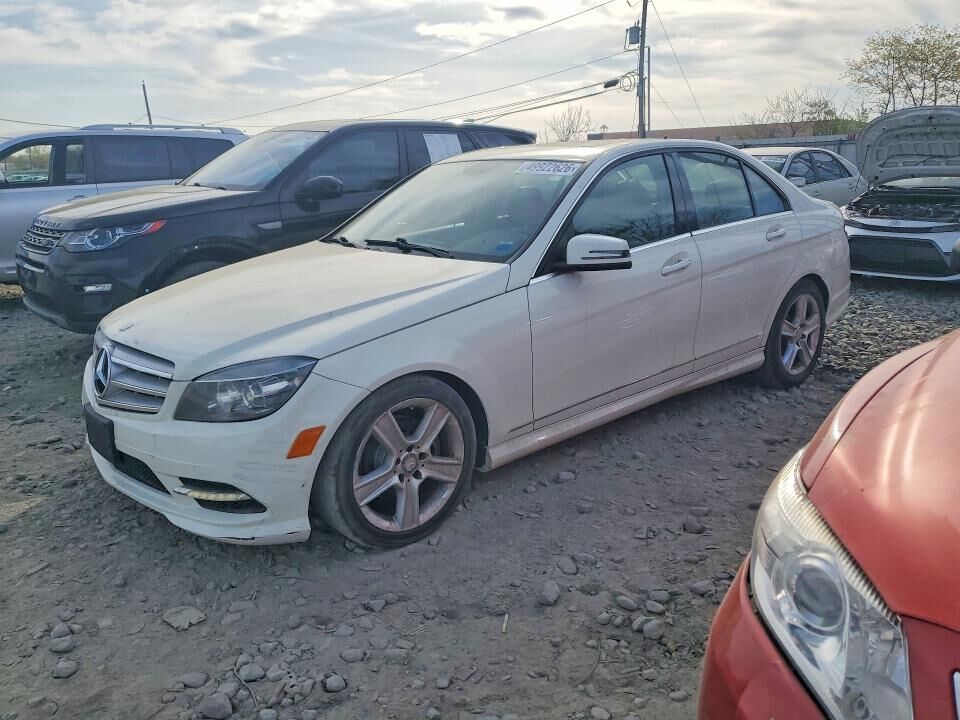 2011 MERCEDES-BENZ C-Class