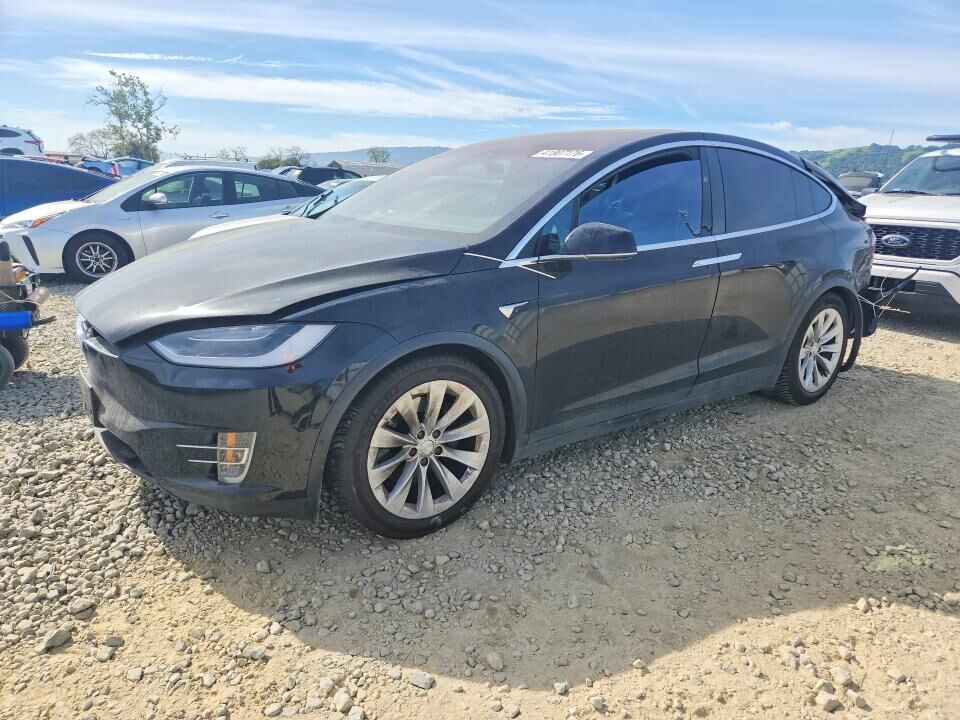 2018 TESLA Model X