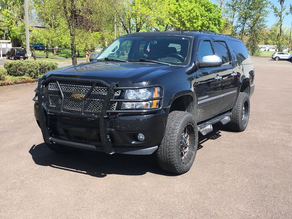 2013 CHEVROLET Suburban