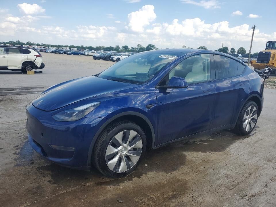 2024 TESLA Model Y