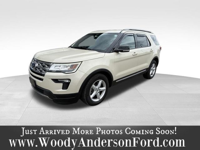 2018 FORD Explorer