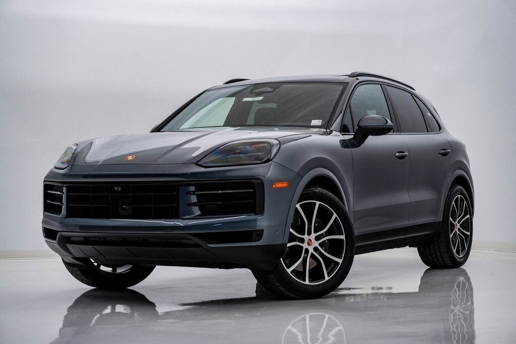 2026 PORSCHE Cayenne