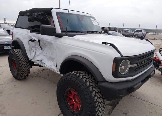 2022 FORD Bronco