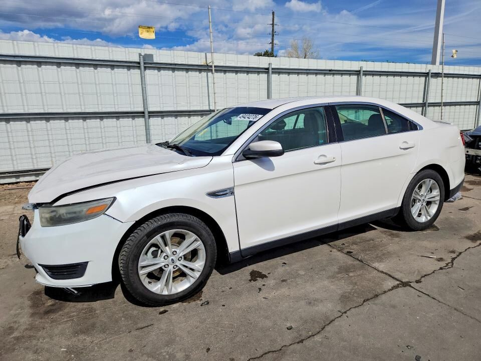 2013 FORD Taurus