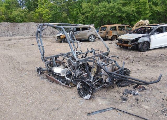 2012 CAN-AM Commander
