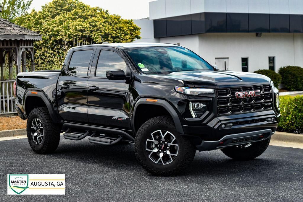 2023 GMC Canyon