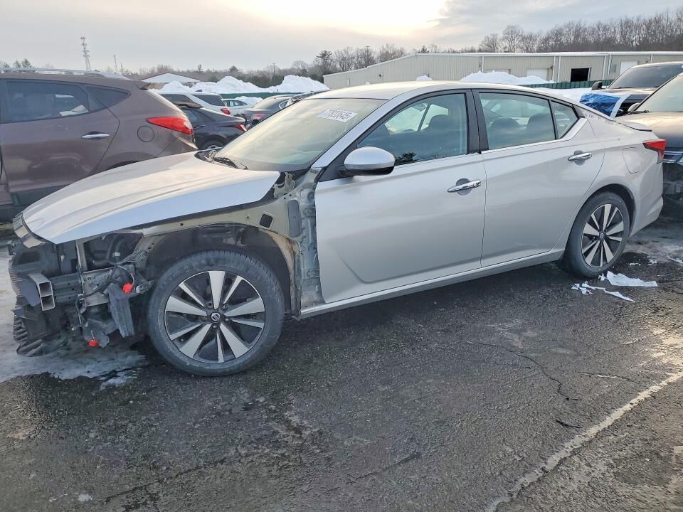 2021 NISSAN Altima