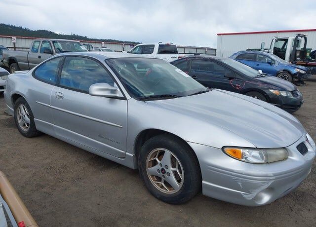 2001 PONTIAC Grand Prix