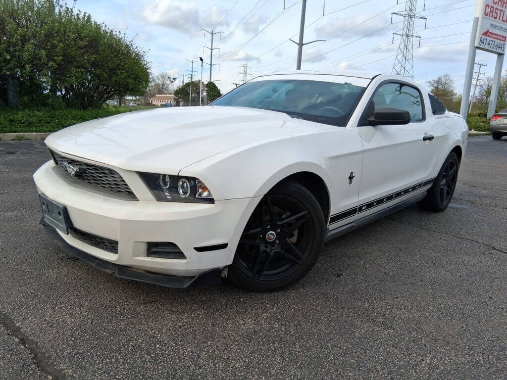 2011 FORD Mustang