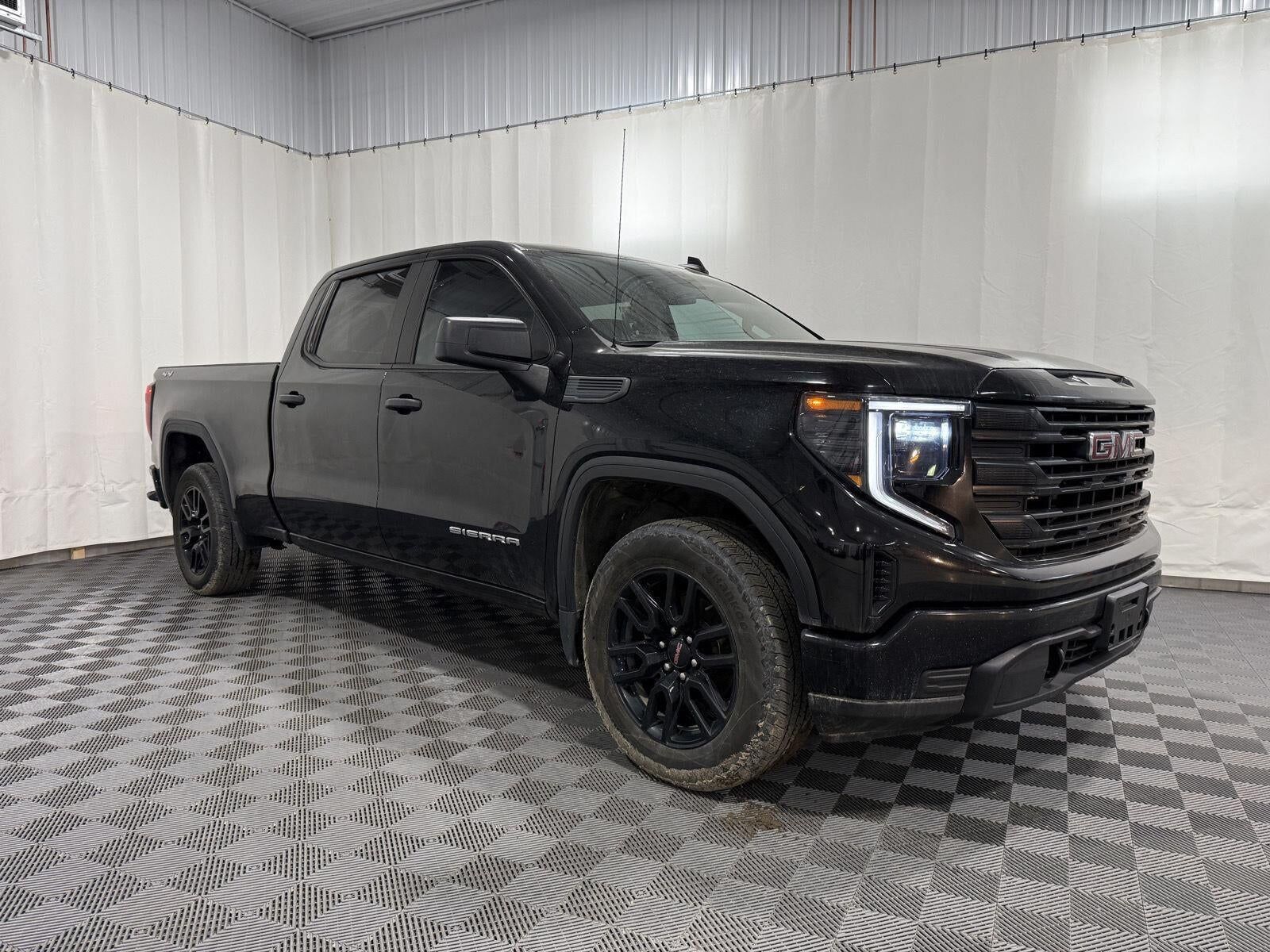 2023 GMC Sierra