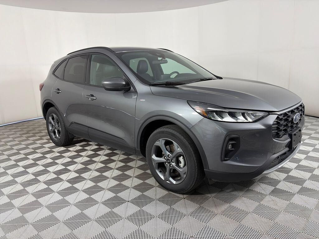 2025 FORD Escape