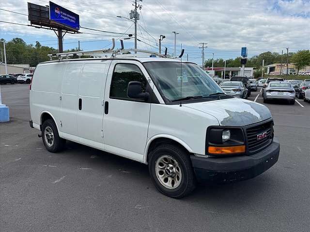 2011 GMC Savana