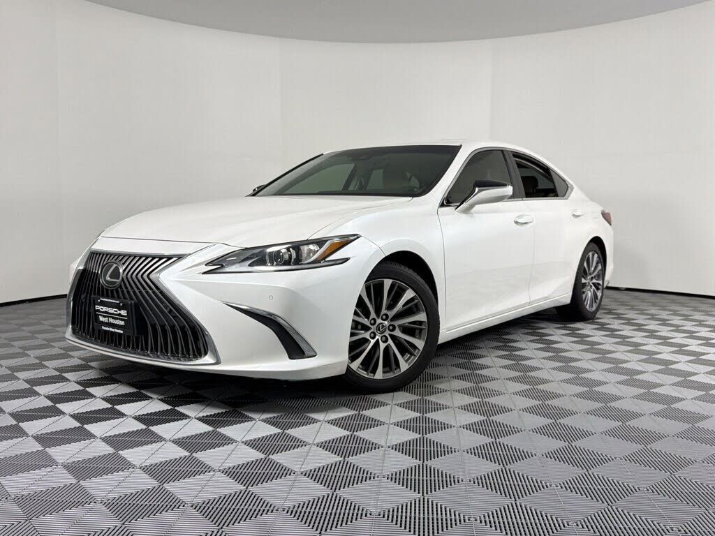 2020 LEXUS ES