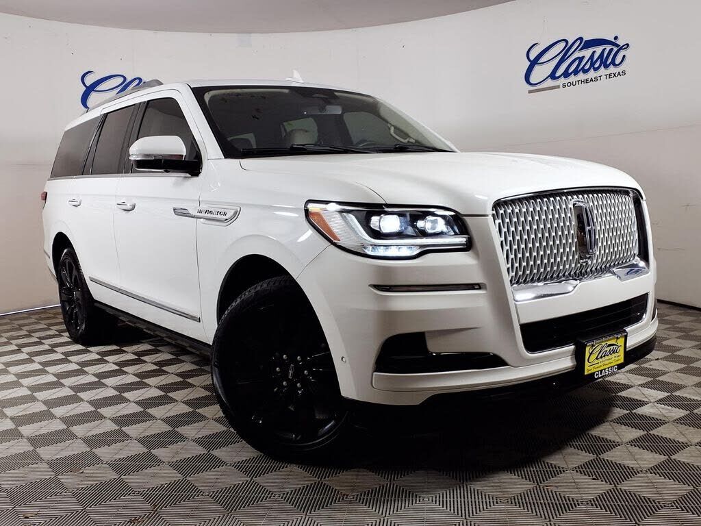 2023 LINCOLN Navigator