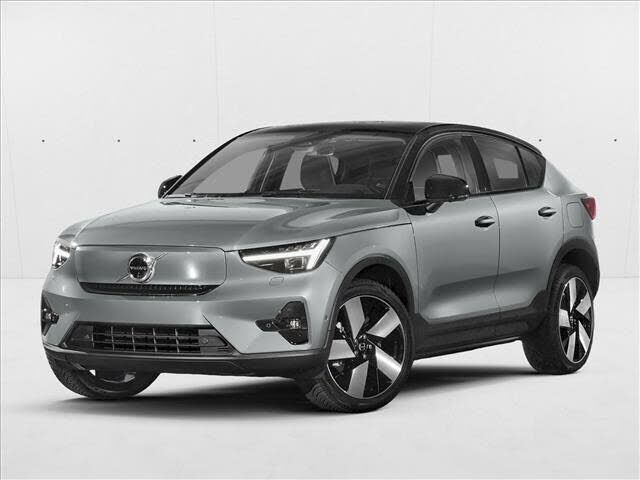 2023 VOLVO C40