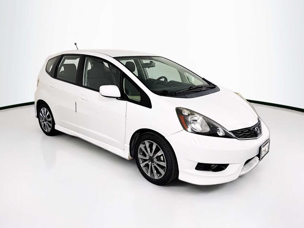 2013 HONDA Fit