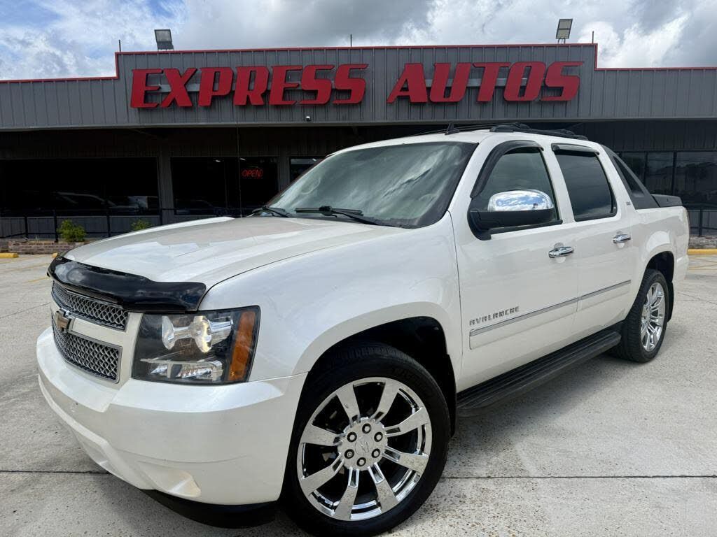 2011 CHEVROLET Avalanche