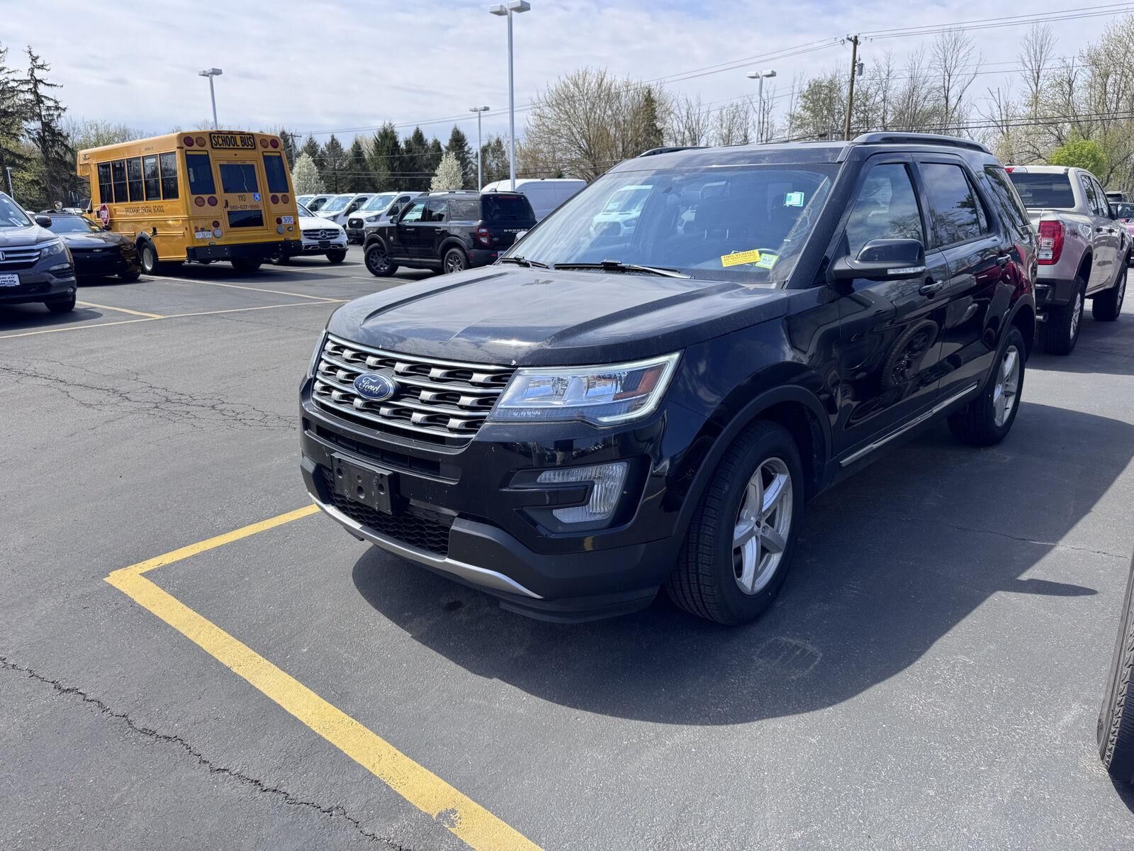 2017 FORD Explorer