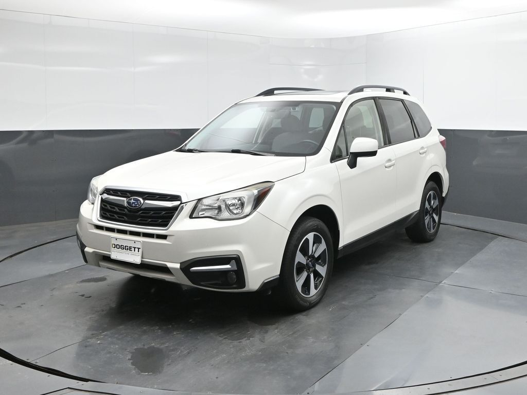 2017 SUBARU Forester